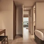 别墅 Beachfront Alassa With Private Pools