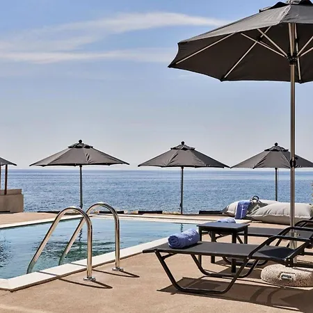 Beachfront Alassa With Private Pools Kotronion (West Mani)