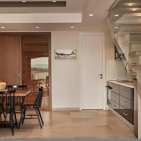 Villa Beachfront Alassa With Private Pools *